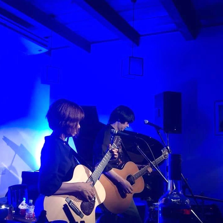 hiro and … 昨夜のラグタイムクラシックスさんでのライブ、無事終了しました。お越し頂いた皆様ありがとうございました。反省数々ありますが、とりあえずほっとしてます。落ち着いた生活を取り戻しつつ、またぼちぼちと頑張りますので、気長に見守って頂けると嬉しいです。