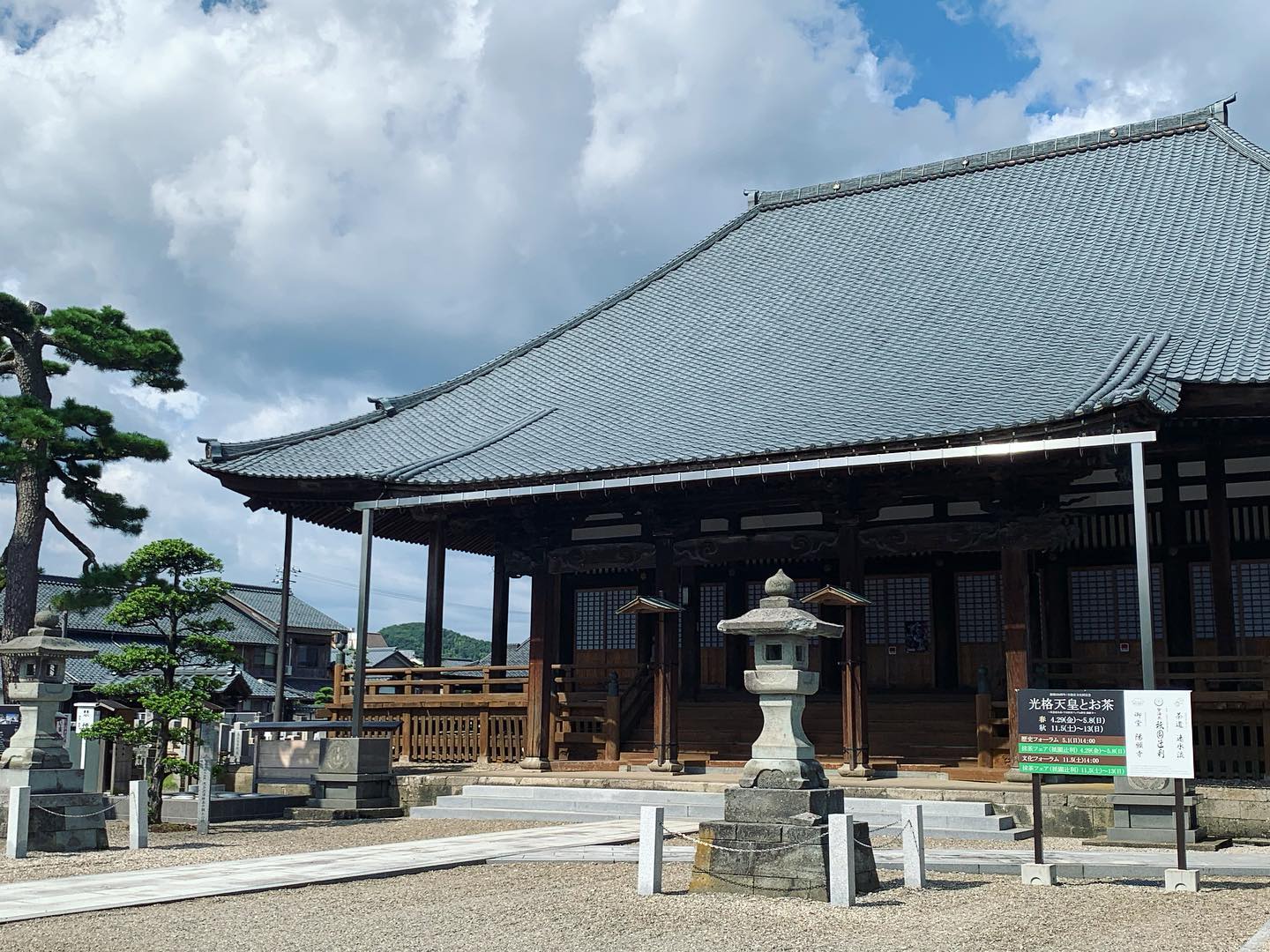 朝一番に、母と妹と3人で、お墓参り。ご先祖さま、いつもありがとうございます